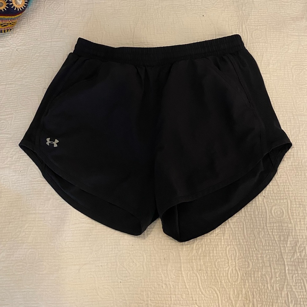 Underarmour athletic shorts